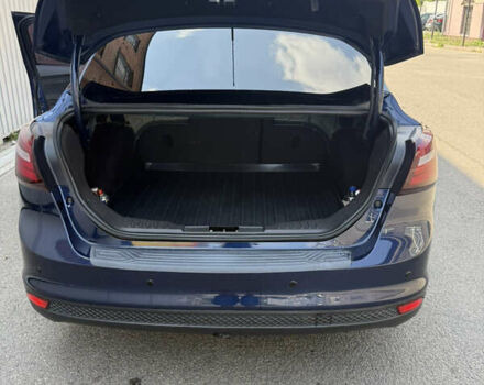 Синий Форд Фокус, объемом двигателя 1.6 л и пробегом 180 тыс. км за 9000 $, фото 11 на Automoto.ua