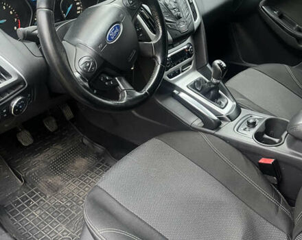 Синий Форд Фокус, объемом двигателя 1.6 л и пробегом 264 тыс. км за 7000 $, фото 5 на Automoto.ua