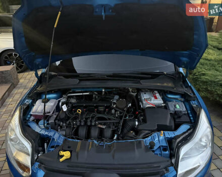 Синий Форд Фокус, объемом двигателя 2 л и пробегом 147 тыс. км за 7600 $, фото 6 на Automoto.ua