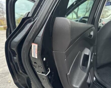 Синій Форд Фокус, об'ємом двигуна 2 л та пробігом 198 тис. км за 6500 $, фото 6 на Automoto.ua