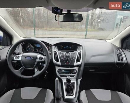 Синій Форд Фокус, об'ємом двигуна 1 л та пробігом 176 тис. км за 7300 $, фото 16 на Automoto.ua