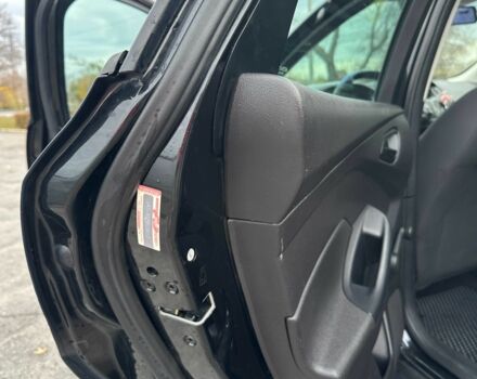 Синій Форд Фокус, об'ємом двигуна 2 л та пробігом 198 тис. км за 6500 $, фото 5 на Automoto.ua