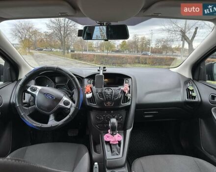 Синій Форд Фокус, об'ємом двигуна 2 л та пробігом 198 тис. км за 6500 $, фото 3 на Automoto.ua