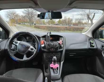 Синій Форд Фокус, об'ємом двигуна 2 л та пробігом 198 тис. км за 6500 $, фото 3 на Automoto.ua