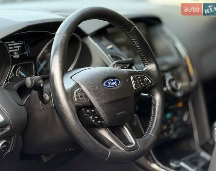 Синій Форд Фокус, об'ємом двигуна 2 л та пробігом 154 тис. км за 9499 $, фото 33 на Automoto.ua