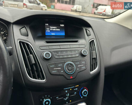 Форд Фокус 2016 в Нежине на Automoto.ua Синий Форд Фокус, объемом двигателя 2 л и пробегом 143 тыс. км за 8700 $, фото 38 на Automoto.ua