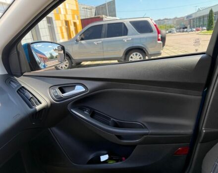 Синій Форд Фокус, об'ємом двигуна 2 л та пробігом 87 тис. км за 8800 $, фото 15 на Automoto.ua