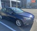 Синій Форд Фокус, об'ємом двигуна 2 л та пробігом 143 тис. км за 8000 $, фото 1 на Automoto.ua