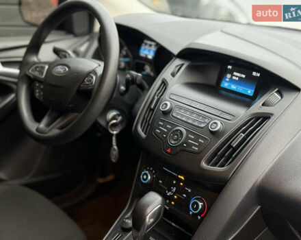 Синий Форд Фокус, объемом двигателя 2 л и пробегом 107 тыс. км за 10000 $, фото 47 на Automoto.ua