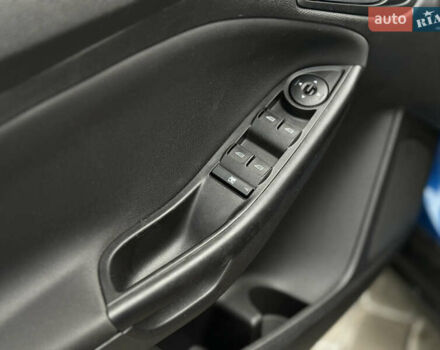 Синий Форд Фокус, объемом двигателя 2 л и пробегом 107 тыс. км за 10000 $, фото 36 на Automoto.ua