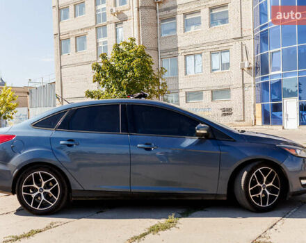 Синій Форд Фокус, об'ємом двигуна 2 л та пробігом 206 тис. км за 10500 $, фото 3 на Automoto.ua