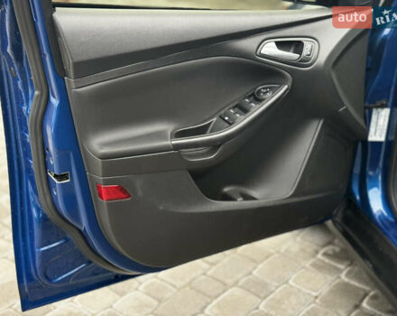 Синий Форд Фокус, объемом двигателя 2 л и пробегом 107 тыс. км за 10000 $, фото 35 на Automoto.ua