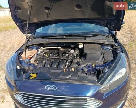 Синій Форд Фокус, об'ємом двигуна 2 л та пробігом 148 тис. км за 9800 $, фото 11 на Automoto.ua