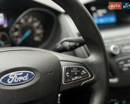 Синий Форд Фокус, объемом двигателя 2 л и пробегом 107 тыс. км за 10000 $, фото 54 на Automoto.ua
