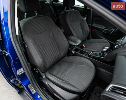 Синий Форд Фокус, объемом двигателя 1.5 л и пробегом 112 тыс. км за 10283 $, фото 15 на Automoto.ua