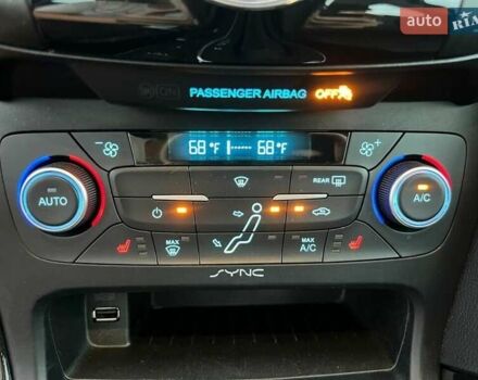 Форд Фокус 2018 у Львові на Automoto.ua Синій Форд Фокус, об'ємом двигуна 2 л та пробігом 83 тис. км за 2600 $, фото 18 на Automoto.ua