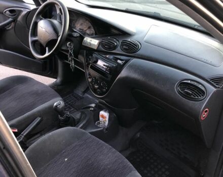 Синій Форд Фокус, об'ємом двигуна 1.6 л та пробігом 390 тис. км за 3000 $, фото 13 на Automoto.ua