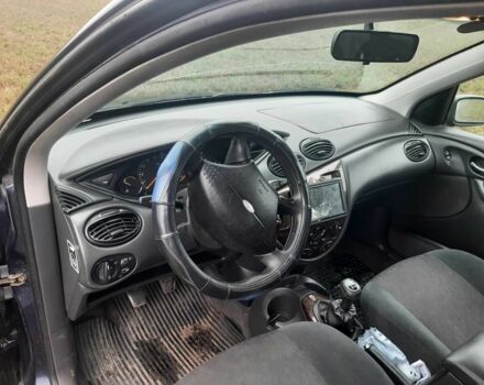 Синий Форд Фокус, объемом двигателя 1.6 л и пробегом 390 тыс. км за 1100 $, фото 3 на Automoto.ua