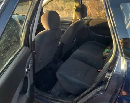 Синий Форд Фокус, объемом двигателя 1.6 л и пробегом 389 тыс. км за 999 $, фото 4 на Automoto.ua