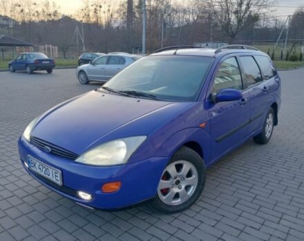 Синий Форд Фокус, объемом двигателя 1.8 л и пробегом 425 тыс. км за 3600 $, фото 4 на Automoto.ua