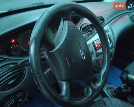 Синій Форд Фокус, об'ємом двигуна 1.8 л та пробігом 250 тис. км за 2700 $, фото 16 на Automoto.ua