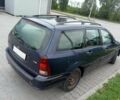 Синий Форд Фокус, объемом двигателя 1.8 л и пробегом 250 тыс. км за 999 $, фото 7 на Automoto.ua