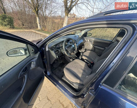 Синій Форд Фокус, об'ємом двигуна 1.8 л та пробігом 250 тис. км за 900 $, фото 4 на Automoto.ua