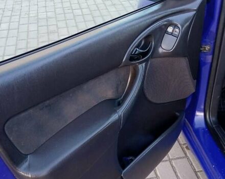 Синій Форд Фокус, об'ємом двигуна 1.8 л та пробігом 374 тис. км за 2850 $, фото 10 на Automoto.ua