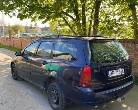 Синій Форд Фокус, об'ємом двигуна 1.8 л та пробігом 317 тис. км за 1100 $, фото 2 на Automoto.ua