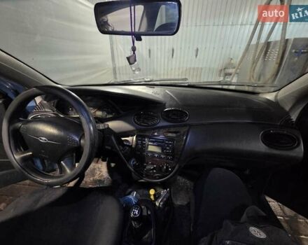 Синій Форд Фокус, об'ємом двигуна 1.8 л та пробігом 349 тис. км за 2500 $, фото 4 на Automoto.ua