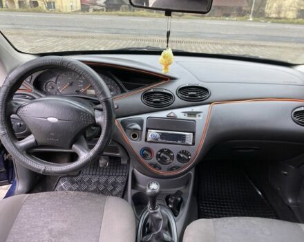 Синій Форд Фокус, об'ємом двигуна 1.6 л та пробігом 365 тис. км за 1550 $, фото 7 на Automoto.ua