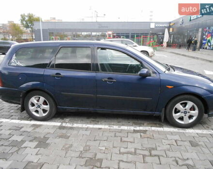Синий Форд Фокус, объемом двигателя 1.8 л и пробегом 422 тыс. км за 3200 $, фото 5 на Automoto.ua