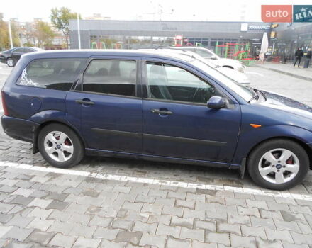 Синий Форд Фокус, объемом двигателя 1.8 л и пробегом 422 тыс. км за 3200 $, фото 3 на Automoto.ua