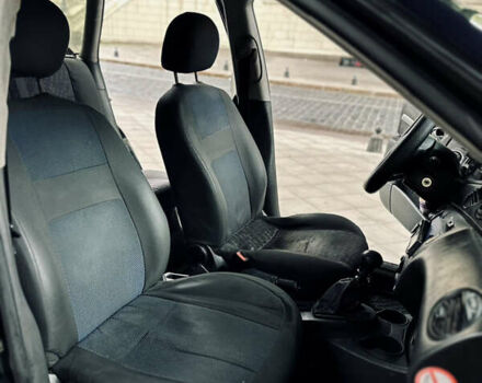 Синий Форд Фокус, объемом двигателя 1.75 л и пробегом 300 тыс. км за 2450 $, фото 6 на Automoto.ua