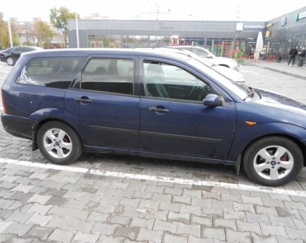 Синій Форд Фокус, об'ємом двигуна 1.8 л та пробігом 422 тис. км за 3200 $, фото 3 на Automoto.ua