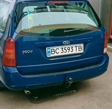Синий Форд Фокус, объемом двигателя 1.39 л и пробегом 370 тыс. км за 2000 $, фото 3 на Automoto.ua