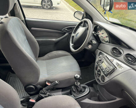 Синій Форд Фокус, об'ємом двигуна 1.6 л та пробігом 260 тис. км за 2600 $, фото 19 на Automoto.ua