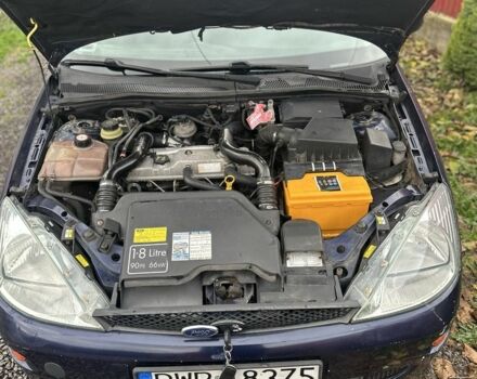 Синий Форд Фокус, объемом двигателя 1.8 л и пробегом 300 тыс. км за 1300 $, фото 4 на Automoto.ua