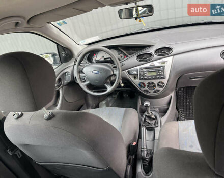 Синій Форд Фокус, об'ємом двигуна 1.6 л та пробігом 260 тис. км за 2600 $, фото 17 на Automoto.ua