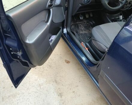 Синий Форд Фокус, объемом двигателя 1.8 л и пробегом 400 тыс. км за 2850 $, фото 7 на Automoto.ua