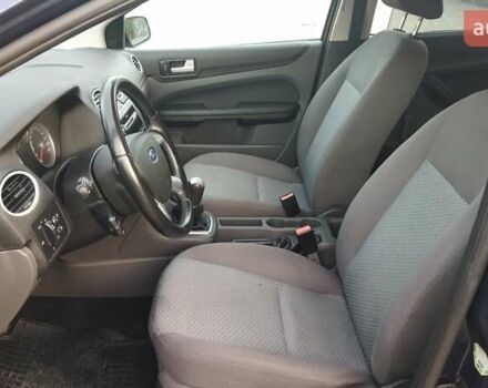 Синій Форд Фокус, об'ємом двигуна 1.6 л та пробігом 215 тис. км за 4700 $, фото 28 на Automoto.ua