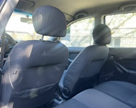 Форд Фокус 2004 в Жовкве на Automoto.ua Синий Форд Фокус, объемом двигателя 1.8 л и пробегом 250 тыс. км за 1599 $, фото 14 на Automoto.ua
