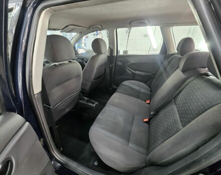 Синій Форд Фокус, об'ємом двигуна 1.8 л та пробігом 237 тис. км за 3300 $, фото 7 на Automoto.ua