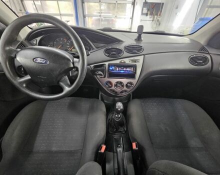 Синій Форд Фокус, об'ємом двигуна 1.8 л та пробігом 237 тис. км за 3300 $, фото 6 на Automoto.ua