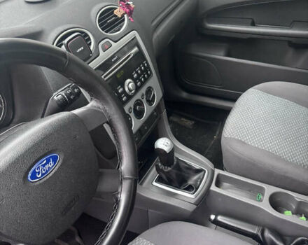 Синій Форд Фокус, об'ємом двигуна 1.6 л та пробігом 261 тис. км за 4650 $, фото 3 на Automoto.ua