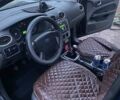 Синій Форд Фокус, об'ємом двигуна 1.4 л та пробігом 350 тис. км за 2800 $, фото 5 на Automoto.ua
