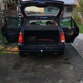 Синій Форд Фокус, об'ємом двигуна 1.8 л та пробігом 192 тис. км за 3700 $, фото 3 на Automoto.ua