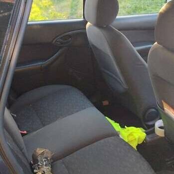 Синій Форд Фокус, об'ємом двигуна 1.8 л та пробігом 192 тис. км за 3700 $, фото 9 на Automoto.ua