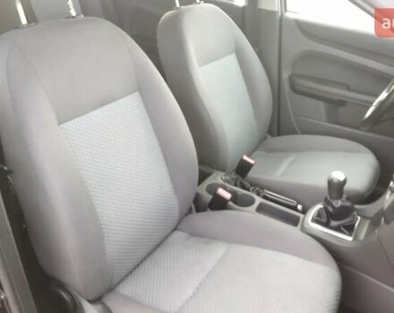 Синій Форд Фокус, об'ємом двигуна 1.6 л та пробігом 215 тис. км за 4700 $, фото 33 на Automoto.ua