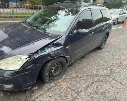 Синий Форд Фокус, объемом двигателя 1.8 л и пробегом 400 тыс. км за 720 $, фото 1 на Automoto.ua